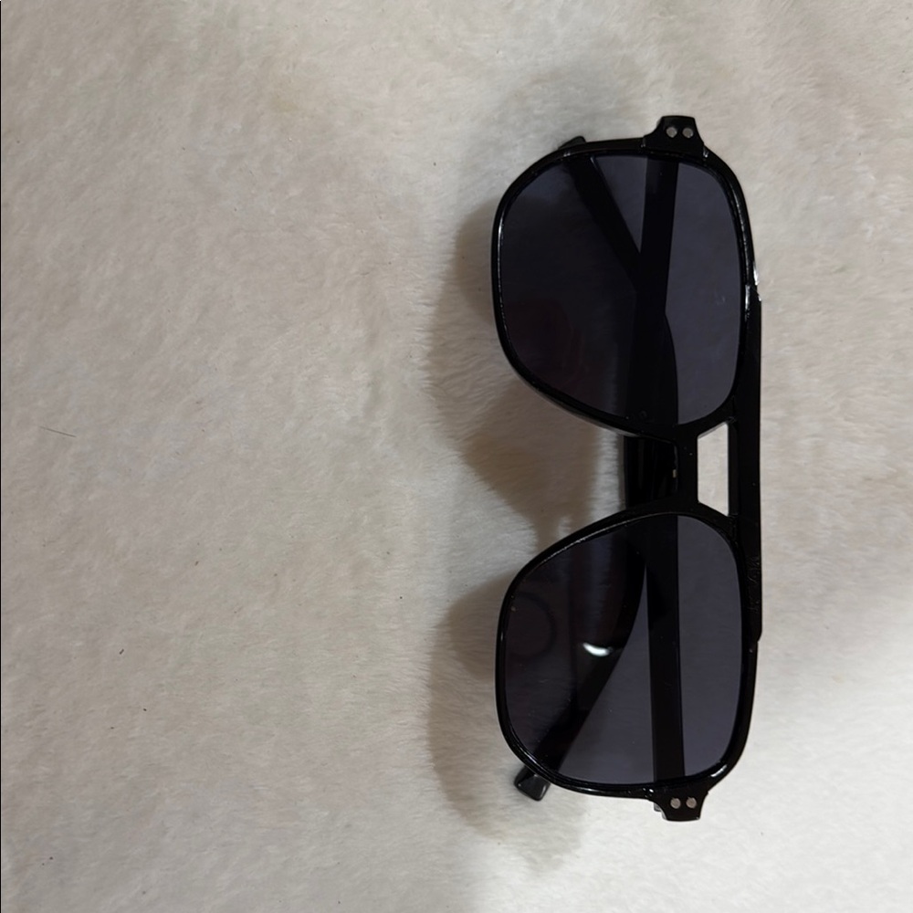 Stylish Black Sunglasses